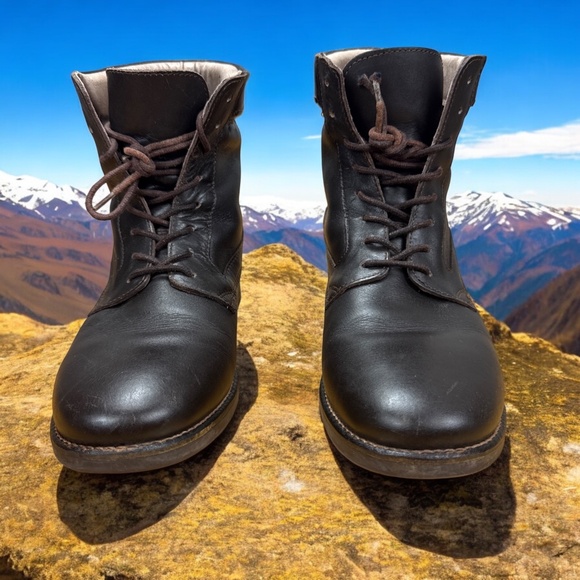 L.L.Bean Women’s 9.5 Combat Boots Brown Leather Lace Up Hiking Trail Durable - Picture 3 of 8